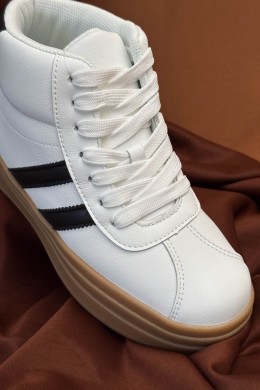 Кроссовки женские демисезонные, цвет бело-черный, 248RWA160-3